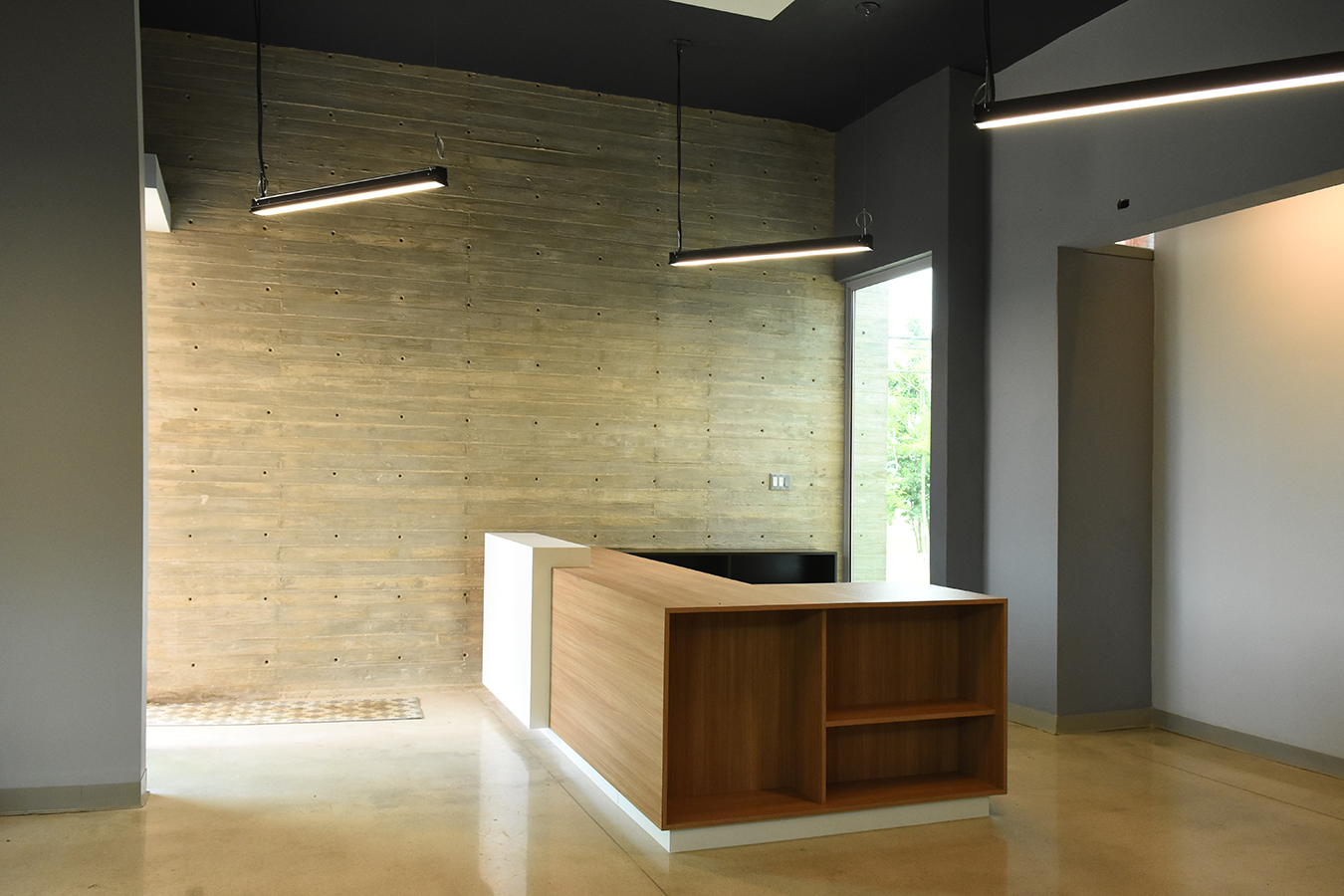 INTERIOR / RECEPTION